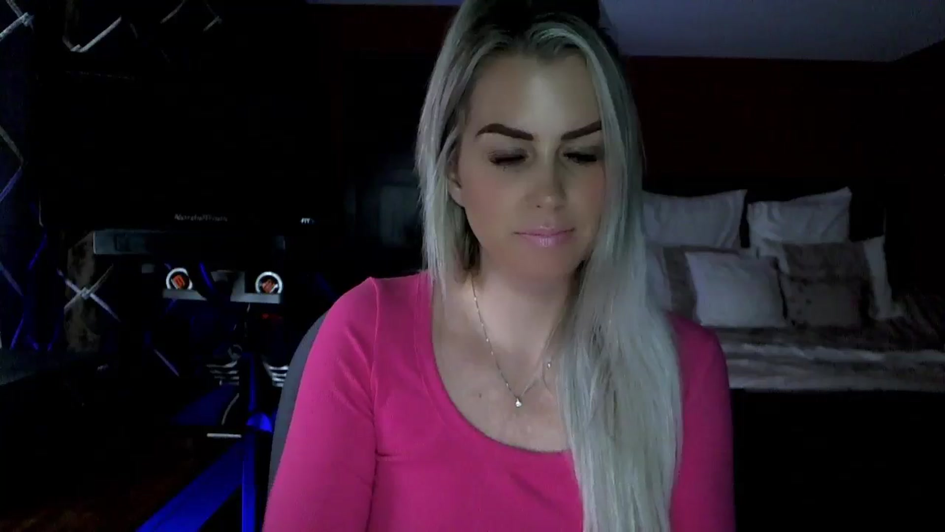 Gallery image thumbnail from Cora9's myfreecams stream on, 01/08/2024, 06:18 image 2 of 20