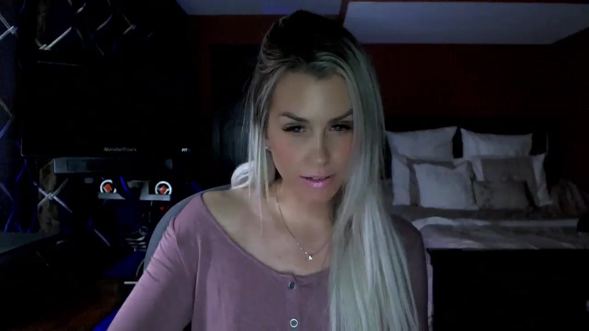 Gallery image thumbnail from Cora9's myfreecams stream on, 01/26/2024, 05:59 image 16 of 20