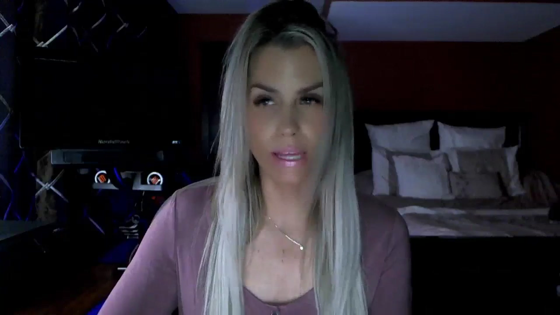 Gallery image thumbnail from Cora9's myfreecams stream on, 01/26/2024, 05:59 image 6 of 20