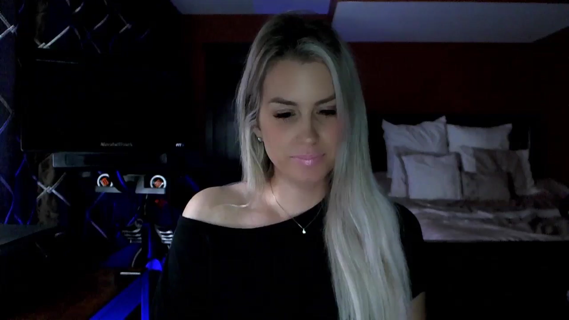 Gallery image thumbnail from Cora9's myfreecams stream on, 01/29/2024, 05:56 image 12 of 20