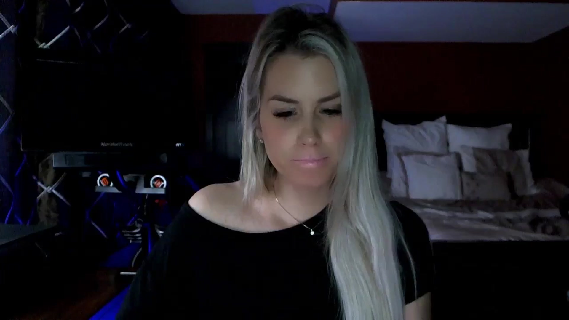 Gallery image thumbnail from Cora9's myfreecams stream on, 01/29/2024, 05:56 image 8 of 20