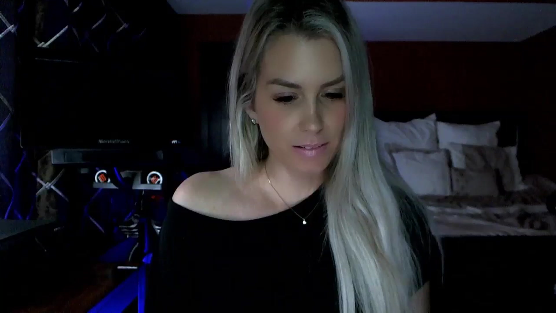 Gallery image thumbnail from Cora9's myfreecams stream on, 01/29/2024, 05:56 image 17 of 20