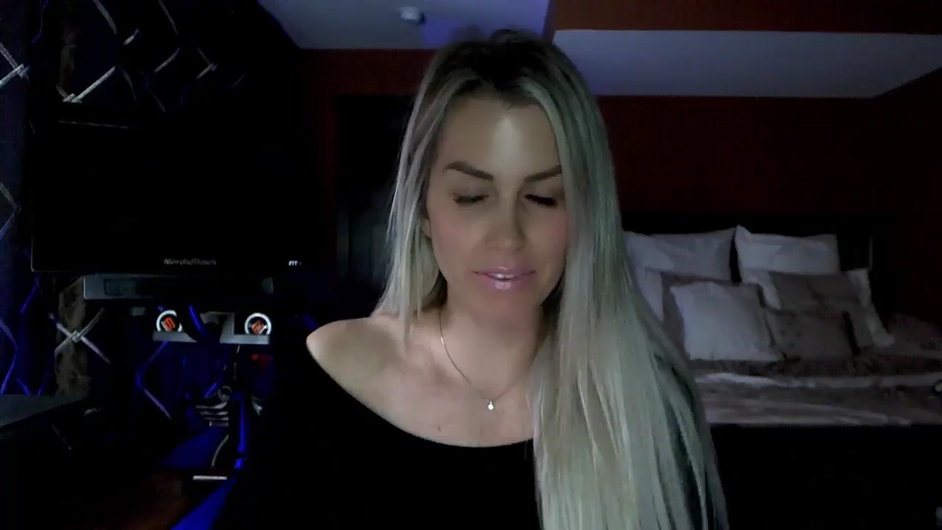 Gallery image thumbnail from Cora9's myfreecams stream on, 02/05/2024, 05:56 image 11 of 20