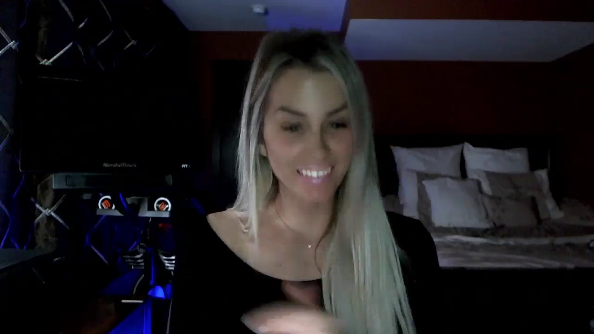 Gallery image thumbnail from Cora9's myfreecams stream on, 02/05/2024, 05:56 image 17 of 20