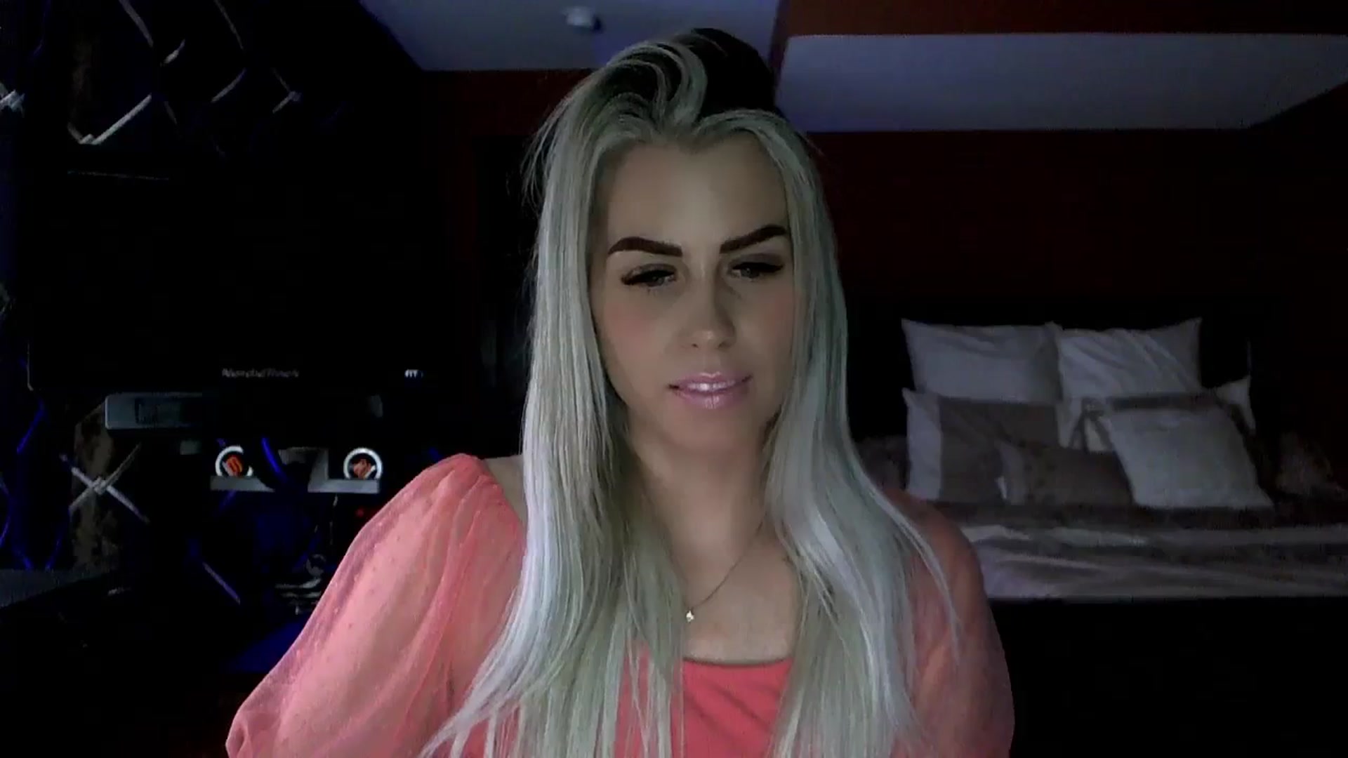 Gallery image thumbnail from Cora9's myfreecams stream on, 02/21/2024, 05:17 image 11 of 20