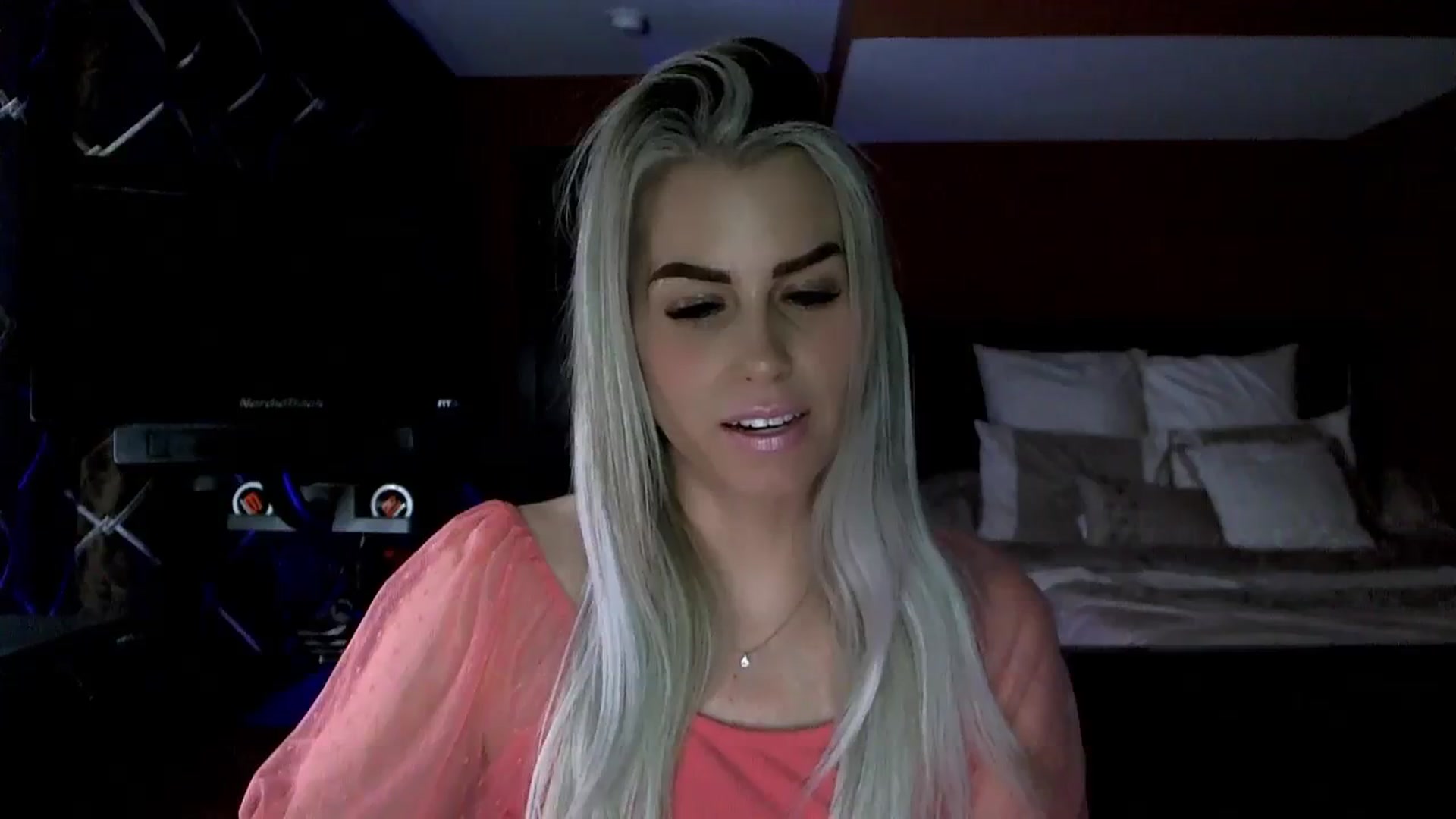 Gallery image thumbnail from Cora9's myfreecams stream on, 02/21/2024, 05:17 image 17 of 20