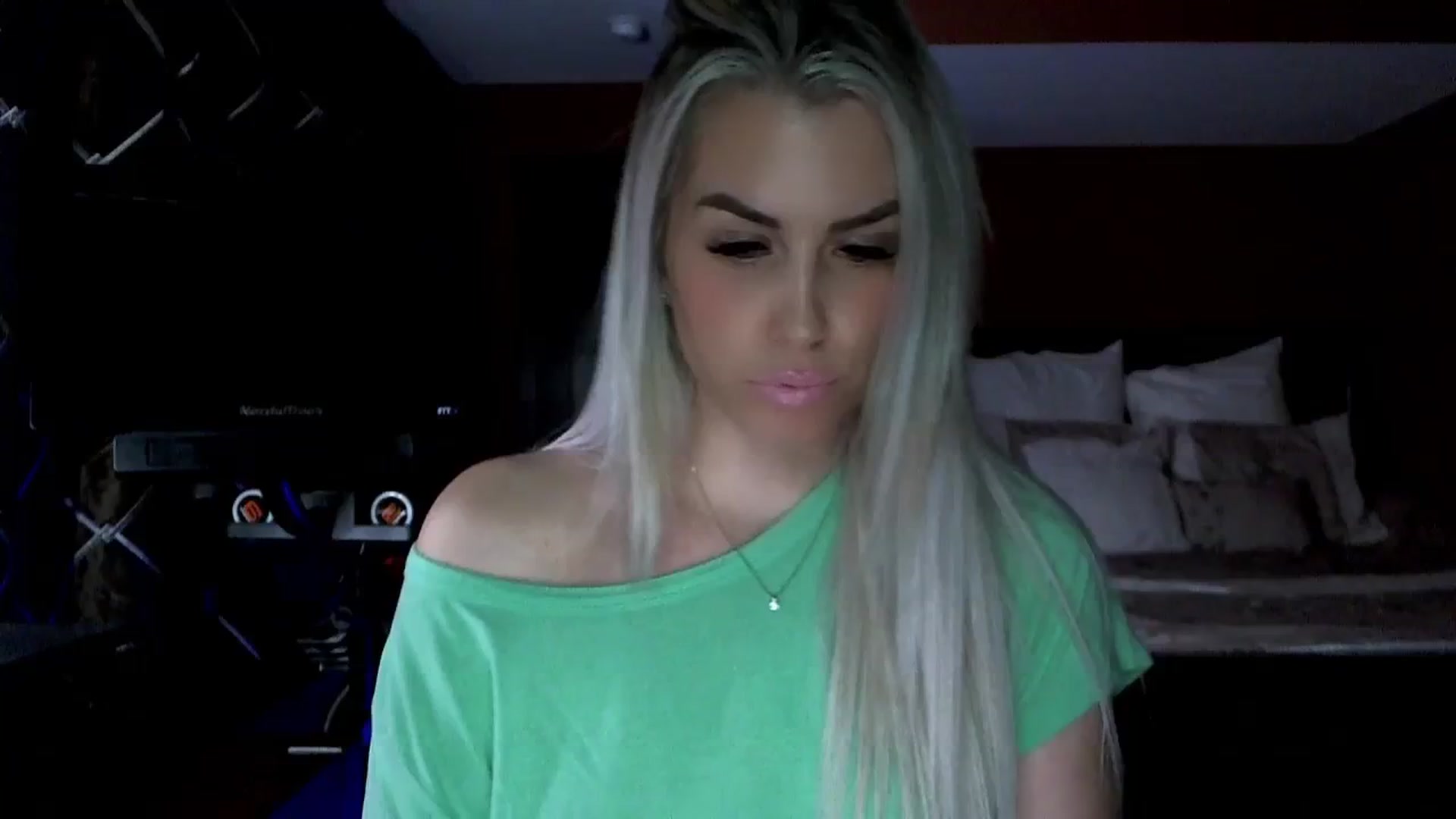 Gallery image thumbnail from Cora9's myfreecams stream on, 02/26/2024, 05:15 image 14 of 20