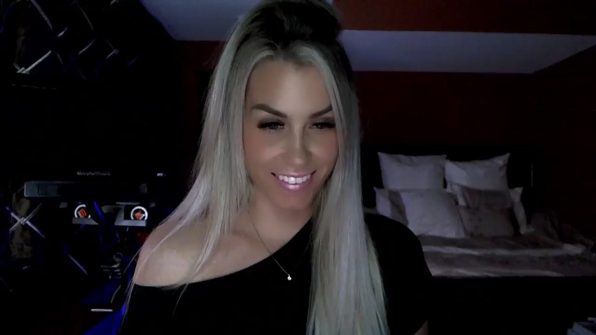 Gallery image thumbnail from Cora9's myfreecams stream on, 03/05/2024, 05:25 image 1 of 20