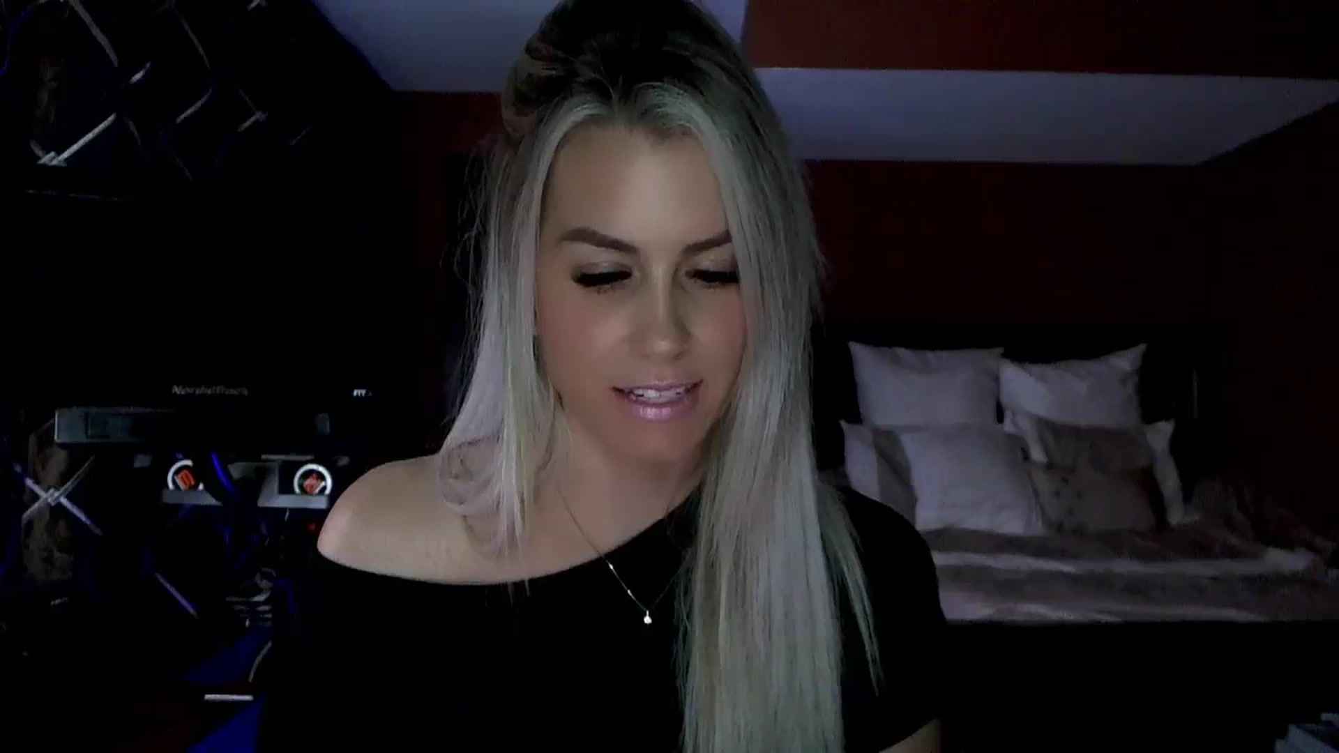 Gallery image thumbnail from Cora9's myfreecams stream on, 03/05/2024, 05:25 image 18 of 20