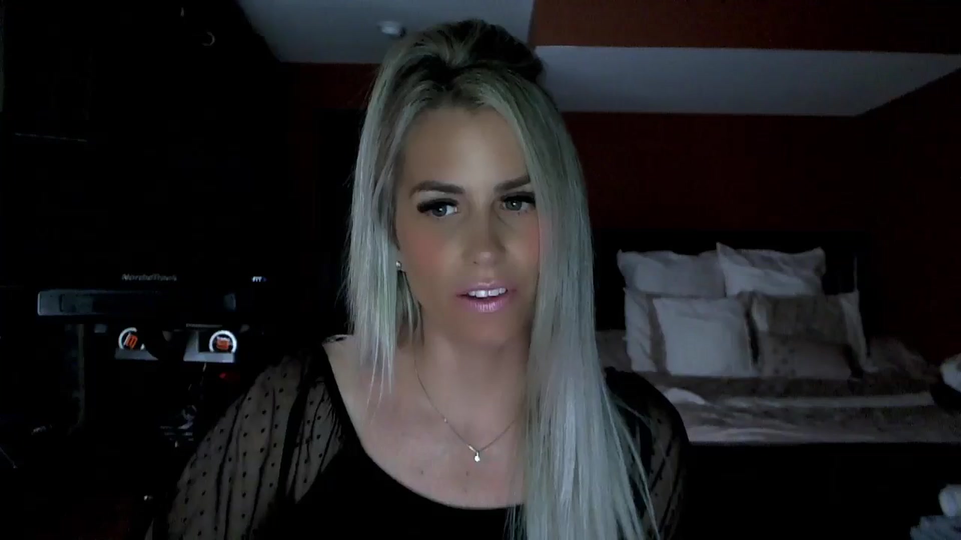 Gallery image thumbnail from Cora9's myfreecams stream on, 05/09/2024, 03:50 image 9 of 20