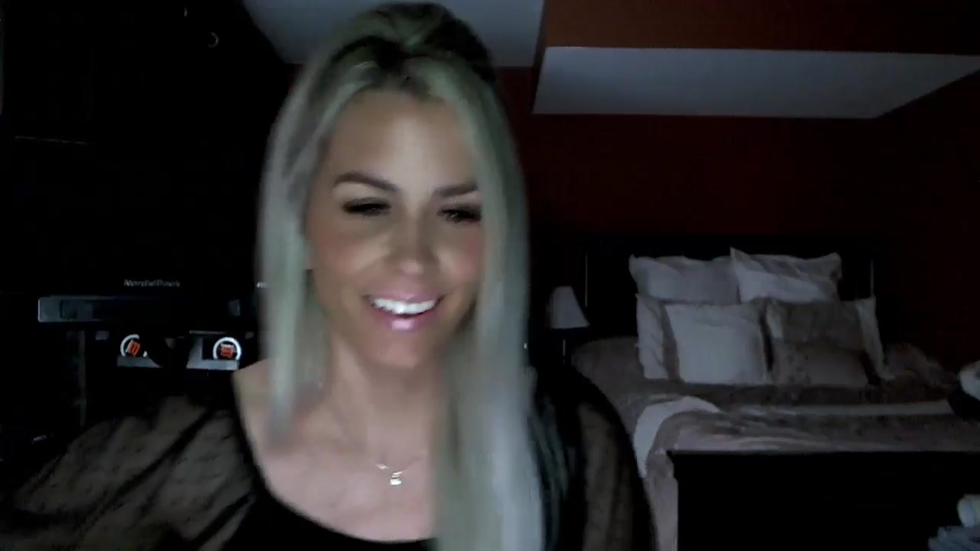 Gallery image thumbnail from Cora9's myfreecams stream on, 05/09/2024, 03:50 image 16 of 20