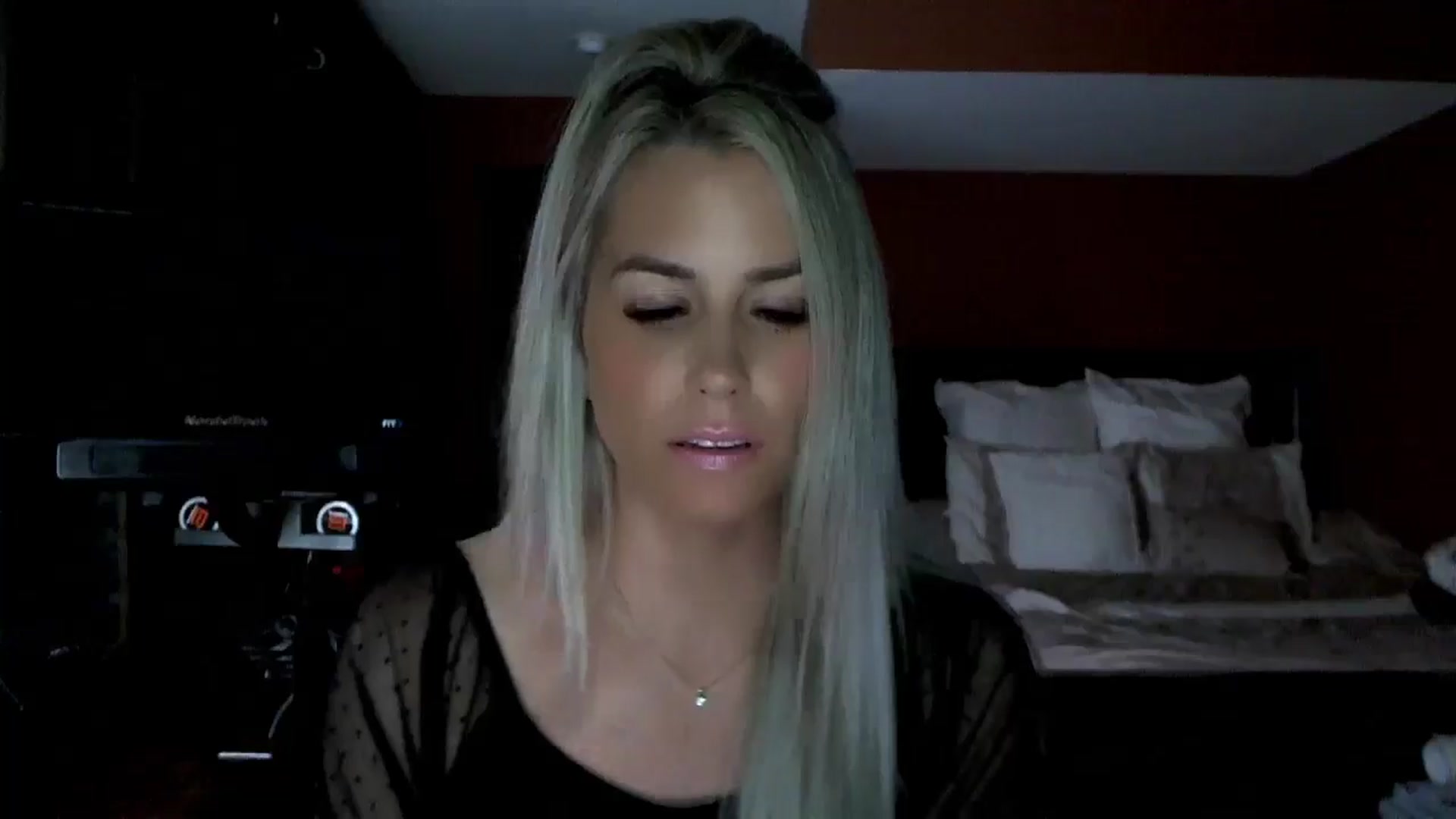 Gallery image thumbnail from Cora9's myfreecams stream on, 05/09/2024, 03:50 image 11 of 20