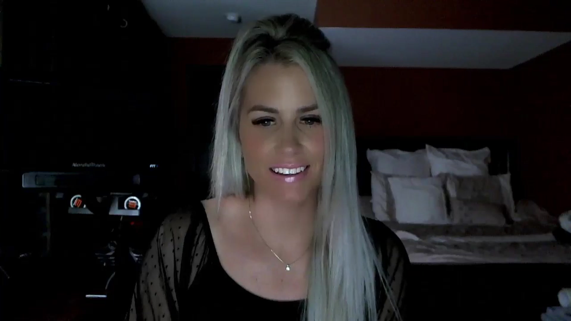 Gallery image thumbnail from Cora9's myfreecams stream on, 05/09/2024, 03:50 image 13 of 20
