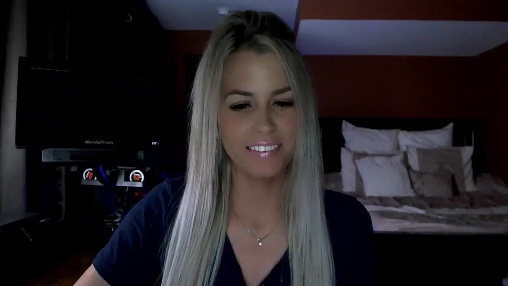 Gallery image thumbnail from Cora9's myfreecams stream on, 05/29/2024, 04:03 image 12 of 20