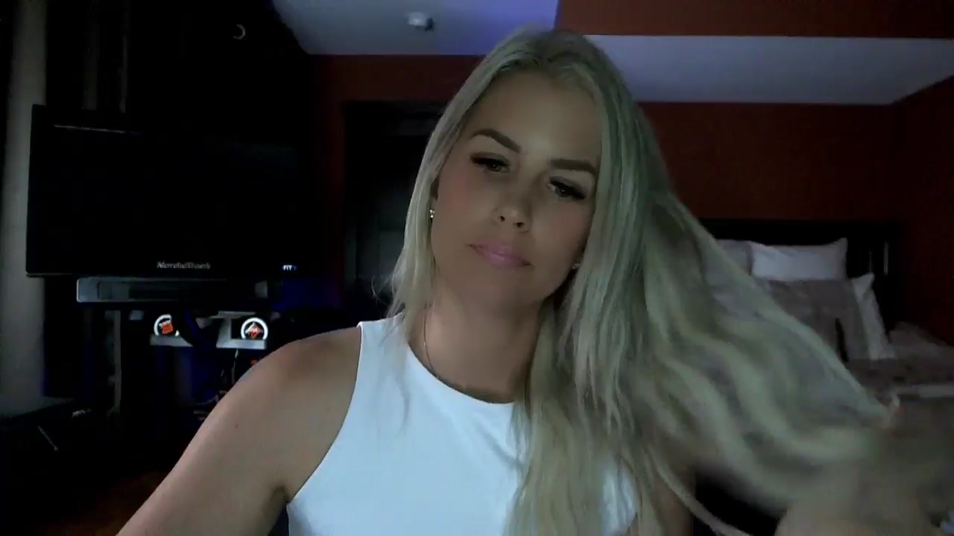 Gallery image thumbnail from Cora9's myfreecams stream on, 06/05/2024, 04:26 image 16 of 20