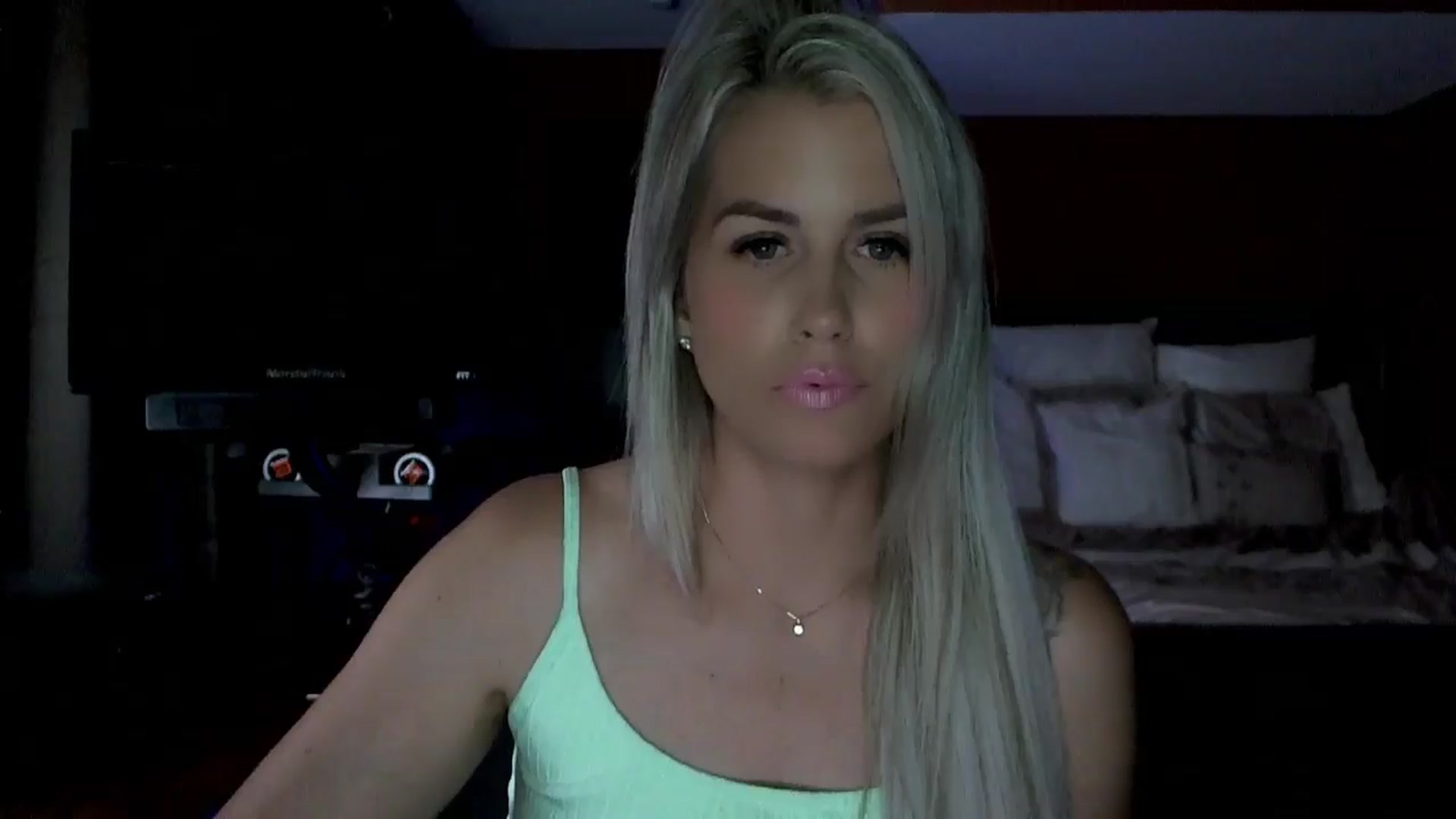 Gallery image thumbnail from Cora9's myfreecams stream on, 06/24/2024, 04:23 image 15 of 20