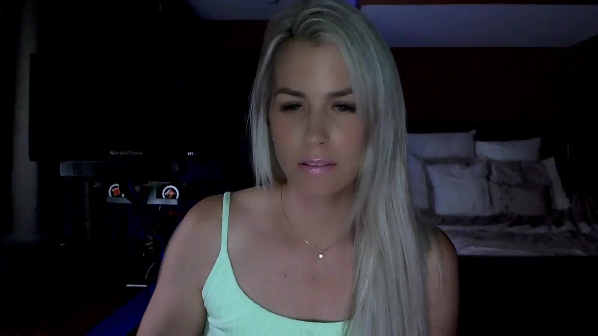 Gallery image thumbnail from Cora9's myfreecams stream on, 06/24/2024, 04:23 image 4 of 20