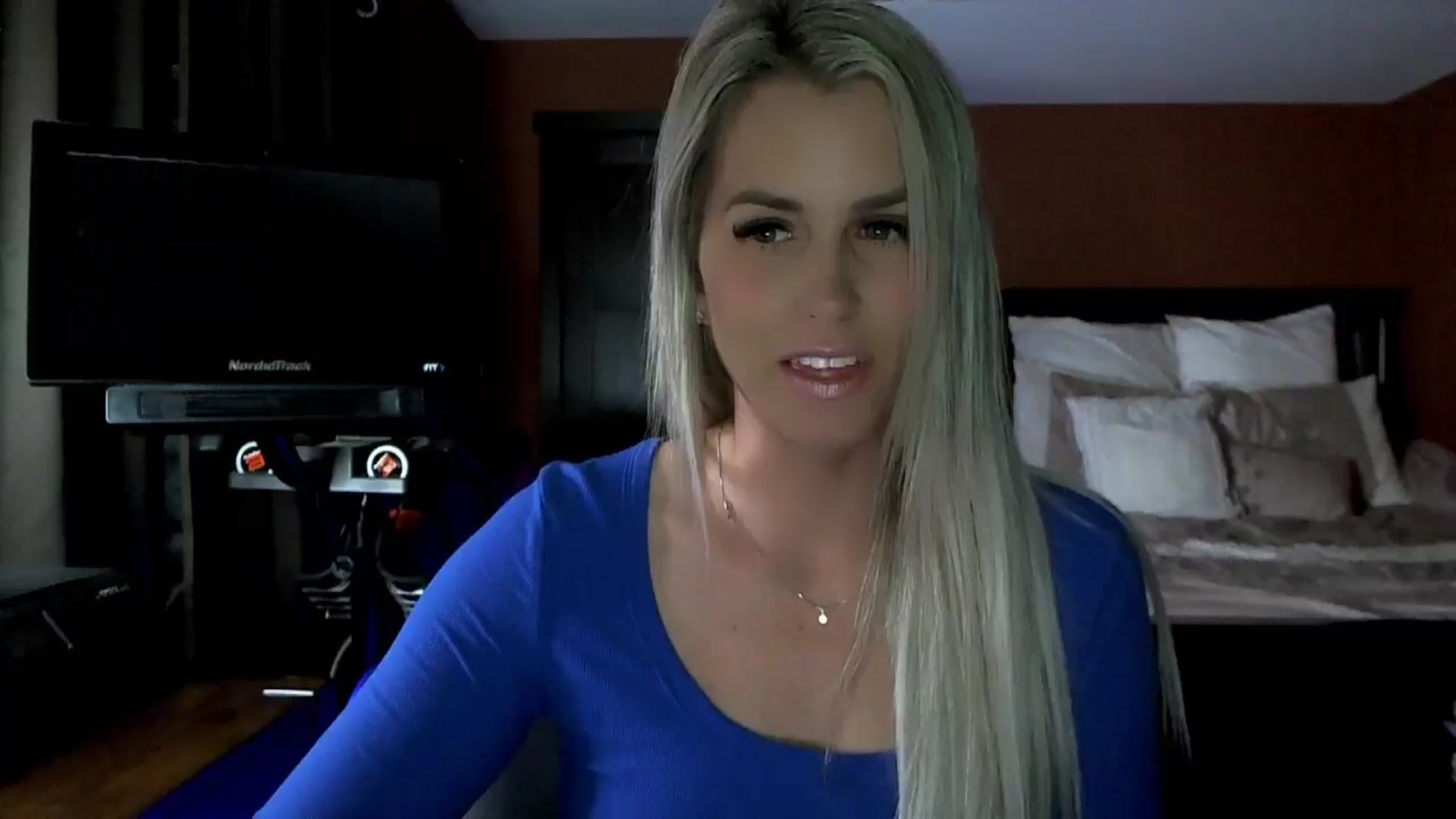Gallery image thumbnail from Cora9's myfreecams stream on, 07/02/2024, 05:42 image 1 of 20