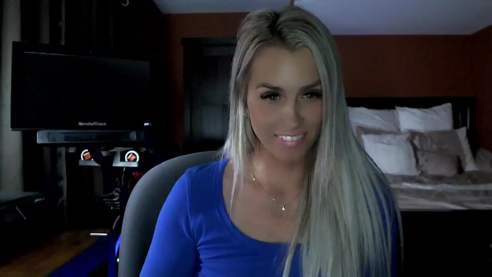 Gallery image thumbnail from Cora9's myfreecams stream on, 07/02/2024, 05:42 image 12 of 20
