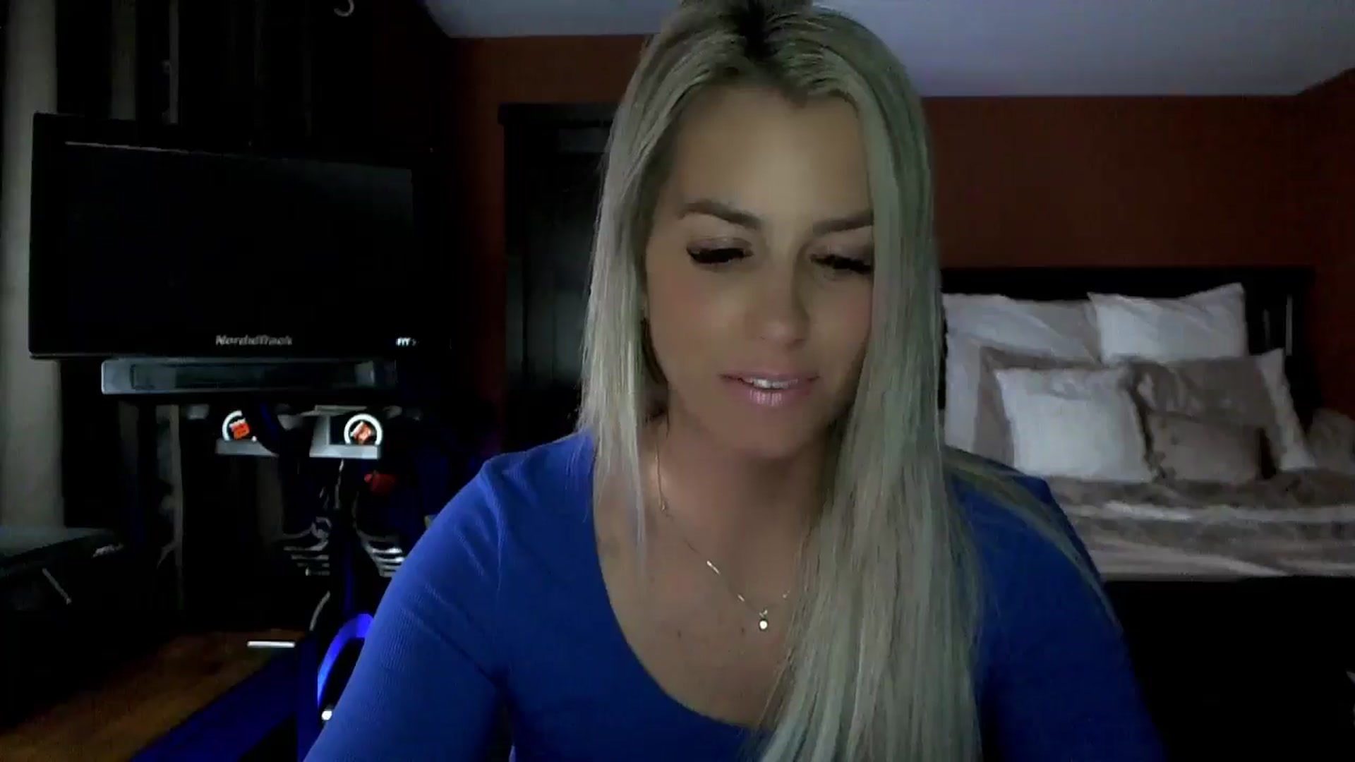 Gallery image thumbnail from Cora9's myfreecams stream on, 07/02/2024, 05:42 image 4 of 20