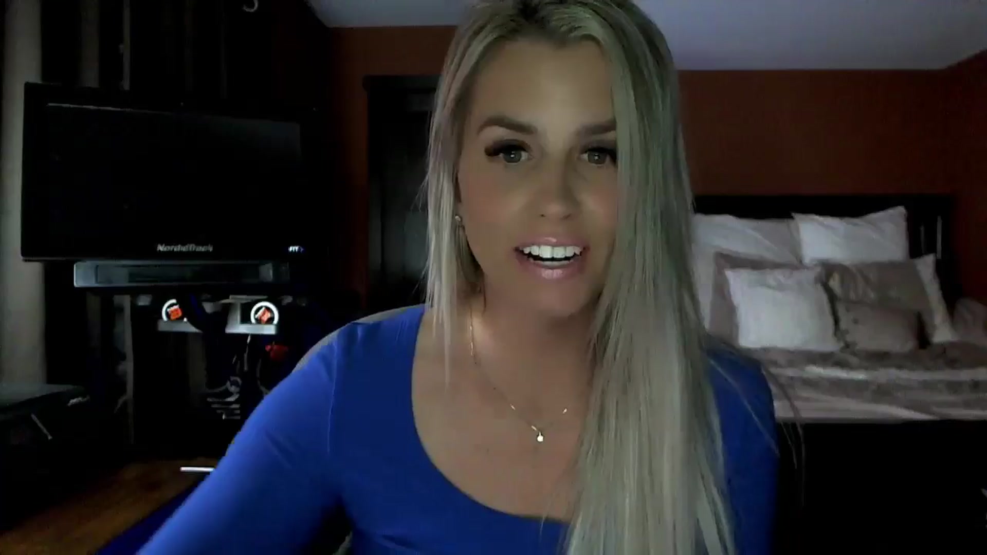 Gallery image thumbnail from Cora9's myfreecams stream on, 07/02/2024, 05:42 image 8 of 20
