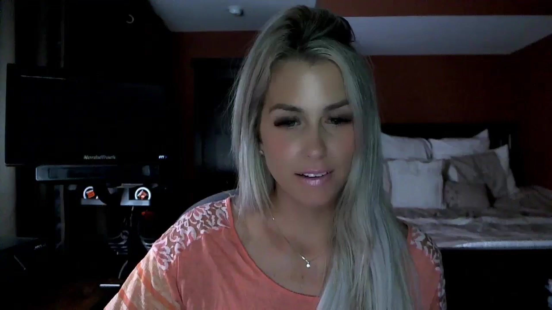 Gallery image thumbnail from Cora9's myfreecams stream on, 07/25/2024, 03:56 image 19 of 20