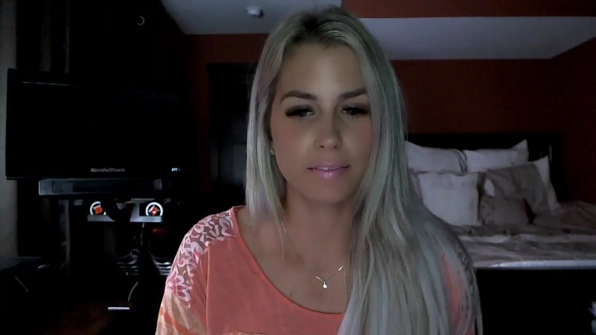 Gallery image thumbnail from Cora9's myfreecams stream on, 07/25/2024, 03:56 image 11 of 20