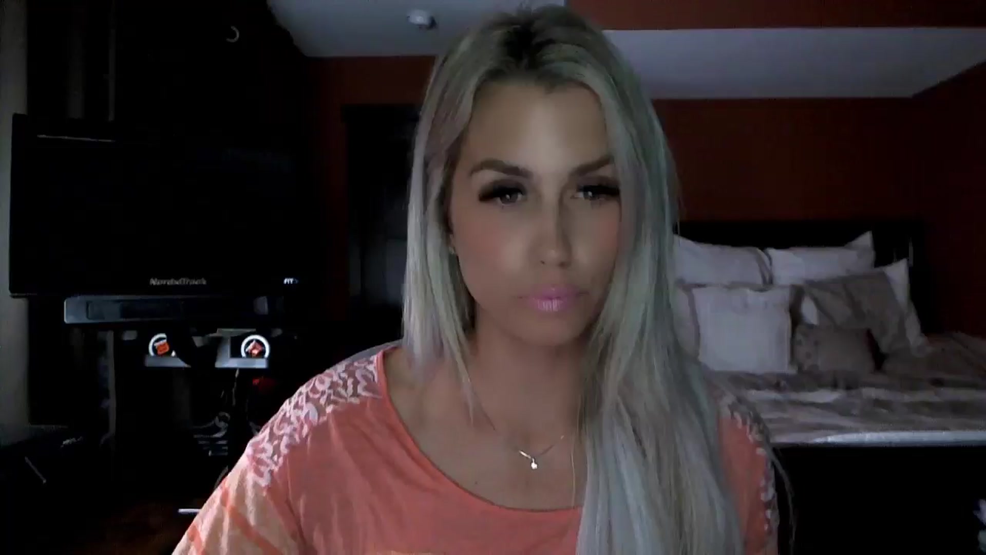Gallery image thumbnail from Cora9's myfreecams stream on, 07/25/2024, 03:56 image 12 of 20