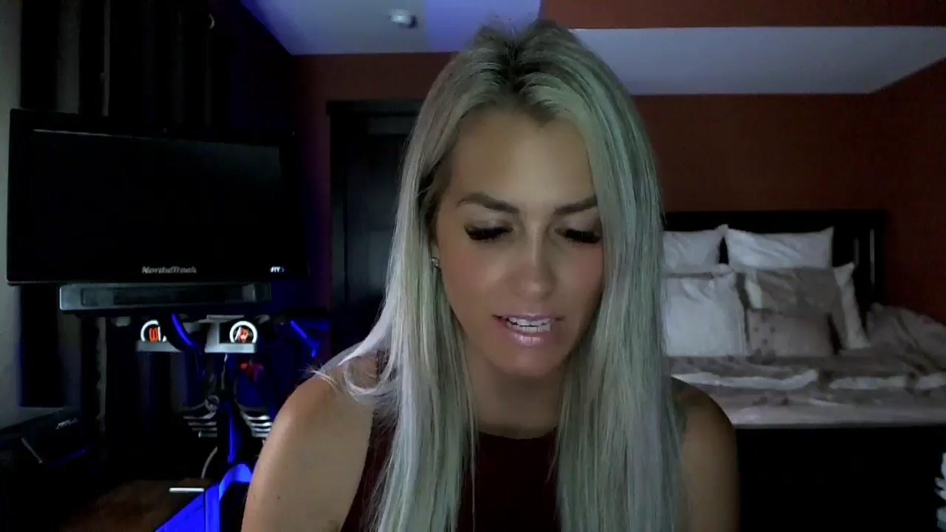 Gallery image thumbnail from Cora9's myfreecams stream on, 08/29/2024, 03:52 image 12 of 20