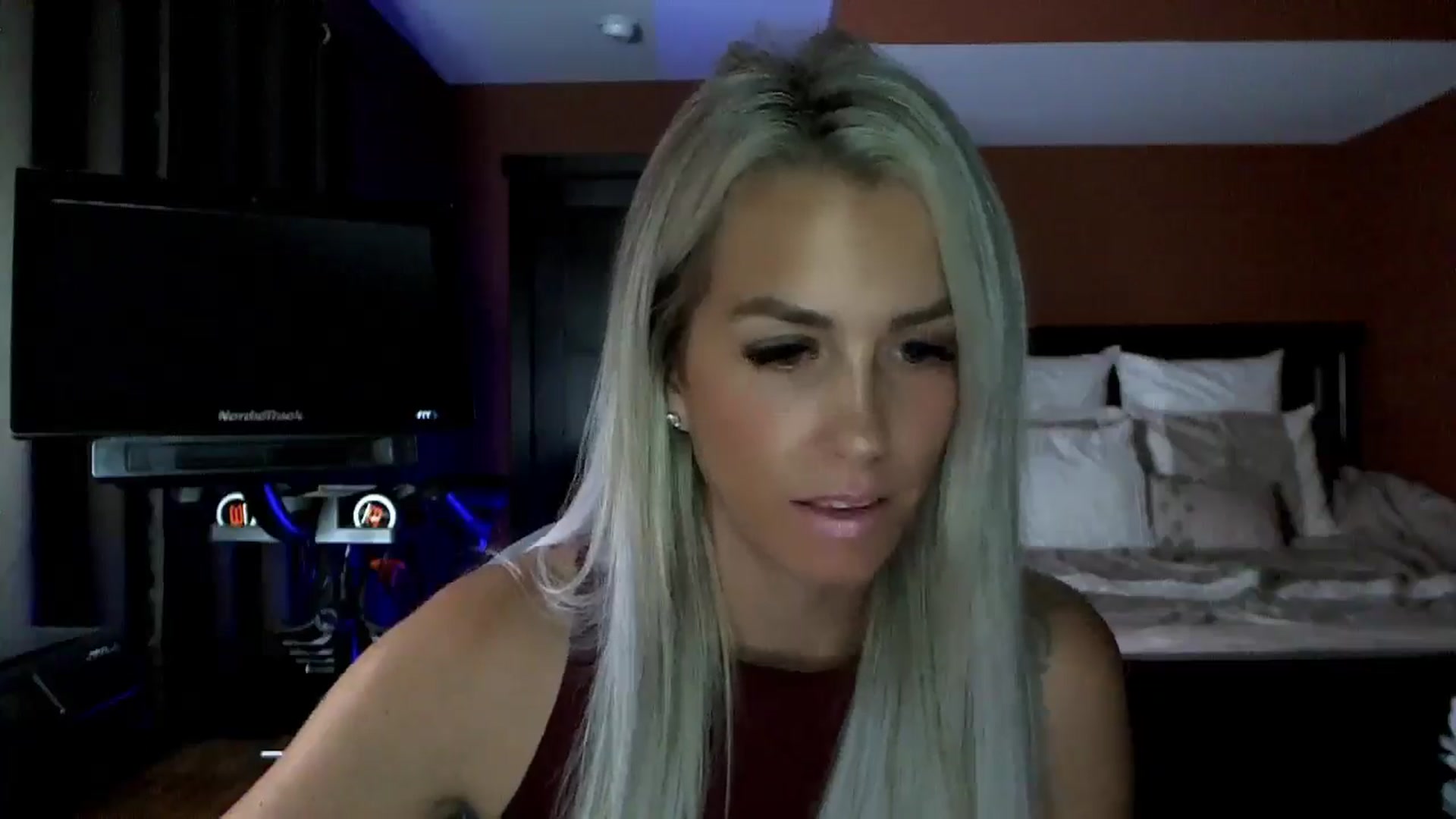 Gallery image thumbnail from Cora9's myfreecams stream on, 08/29/2024, 03:52 image 11 of 20