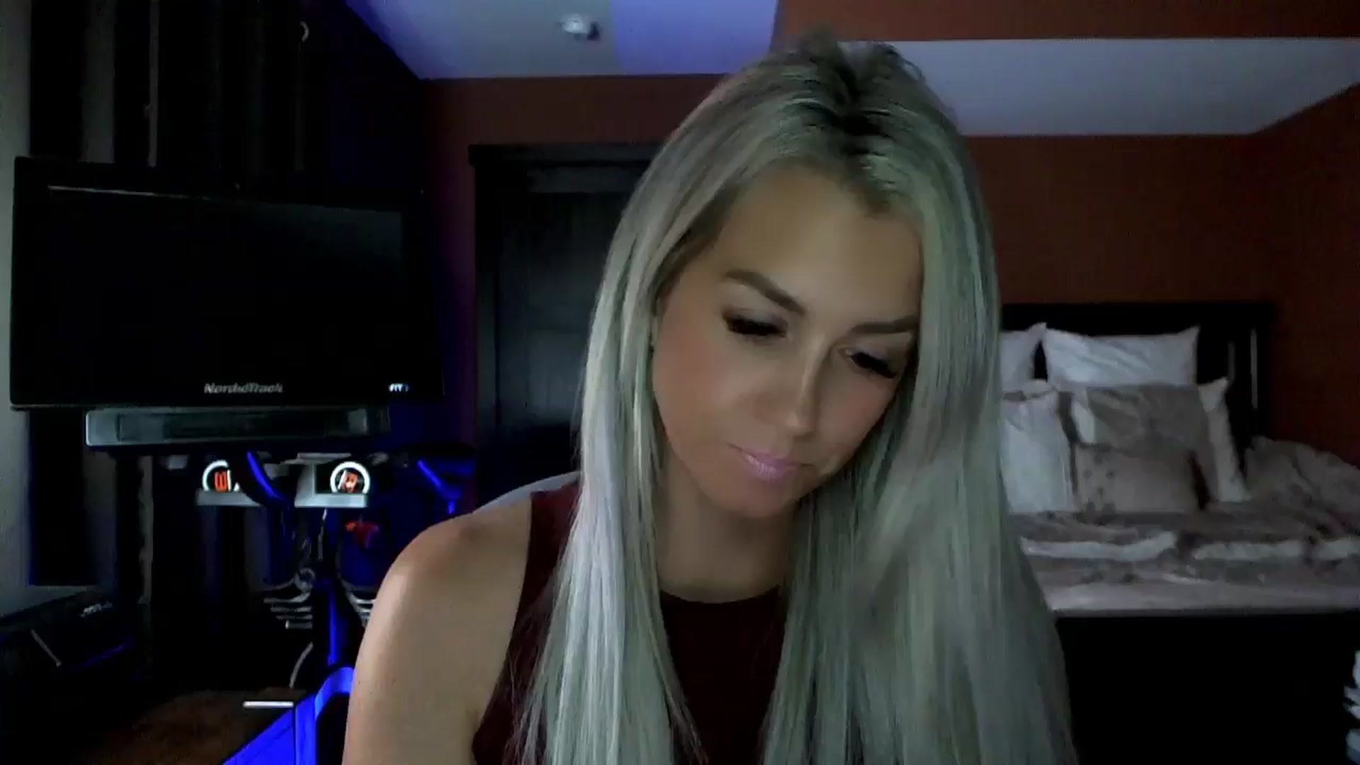 Gallery image thumbnail from Cora9's myfreecams stream on, 08/29/2024, 03:52 image 1 of 20
