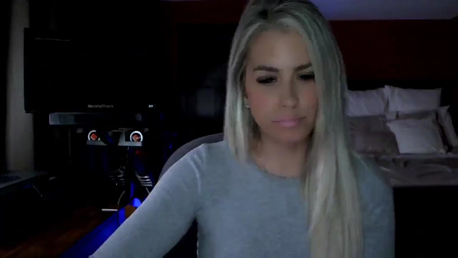 Gallery image thumbnail from Cora9's myfreecams stream on, 03/27/2025, 04:29 image 20 of 20
