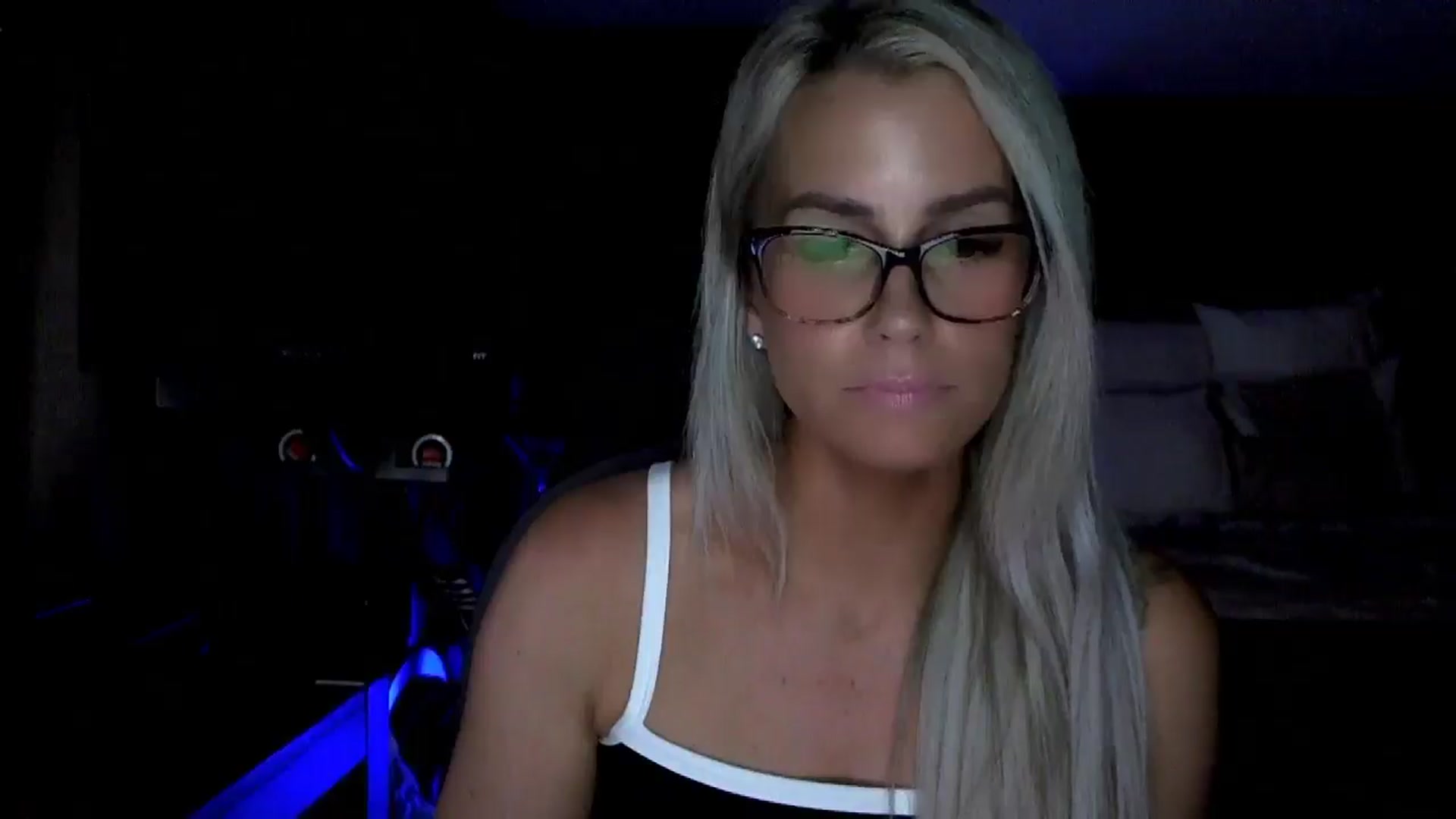 Gallery image thumbnail from Cora9's myfreecams stream on, 06/03/2025, 04:59 image 15 of 20