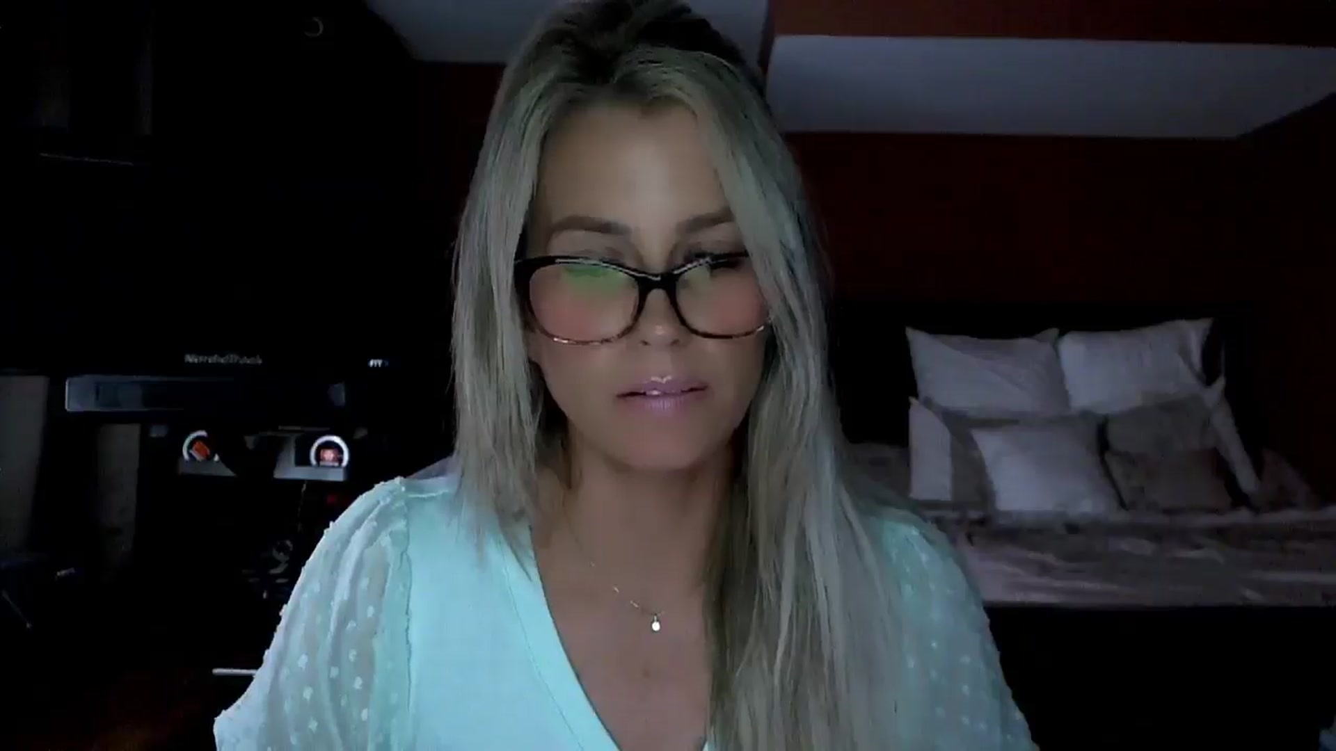 Gallery image thumbnail from Cora9's myfreecams stream on, 06/24/2025, 05:03 image 13 of 20