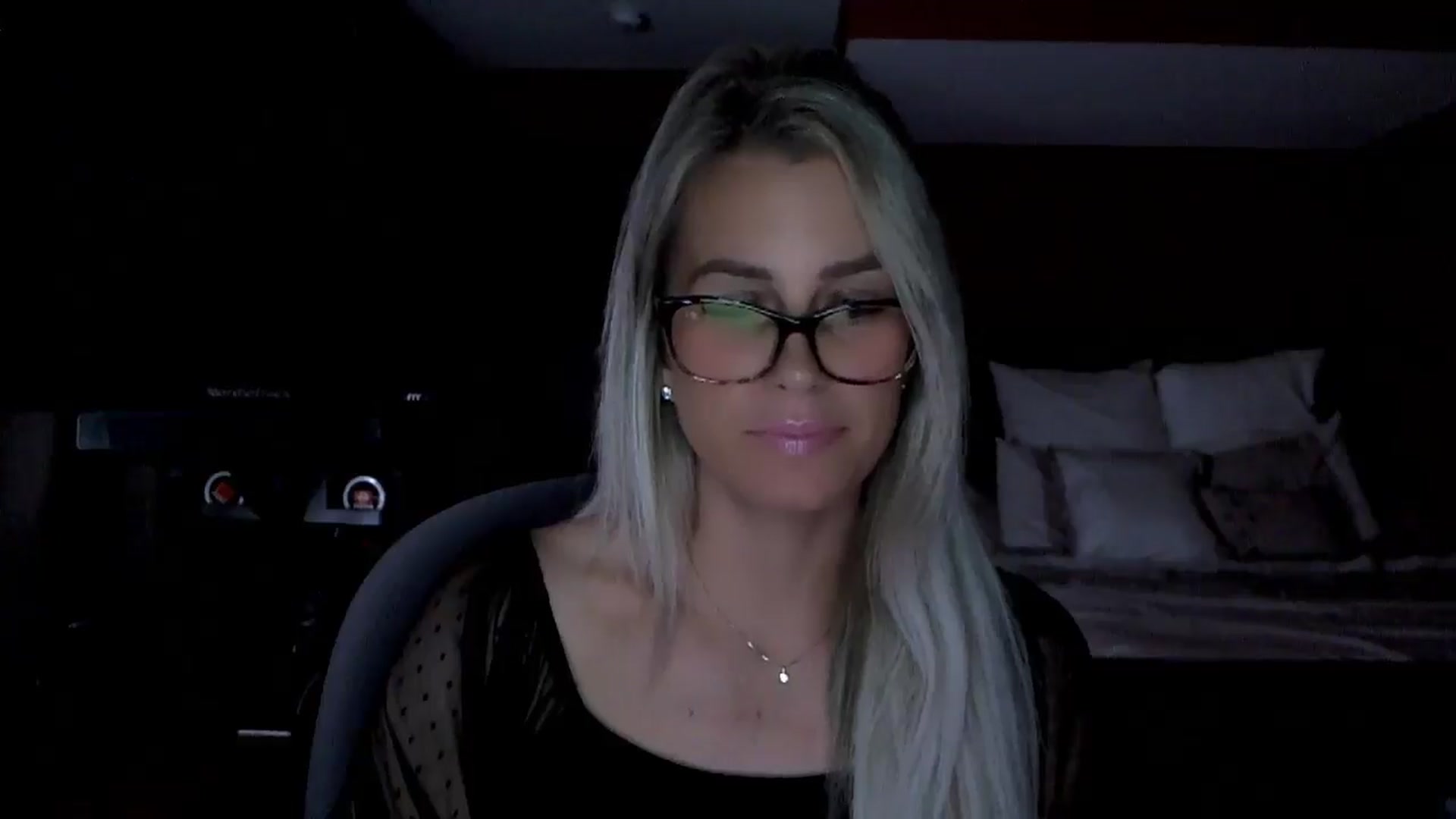 Gallery image thumbnail from Cora9's myfreecams stream on, 06/26/2025, 05:15 image 5 of 20