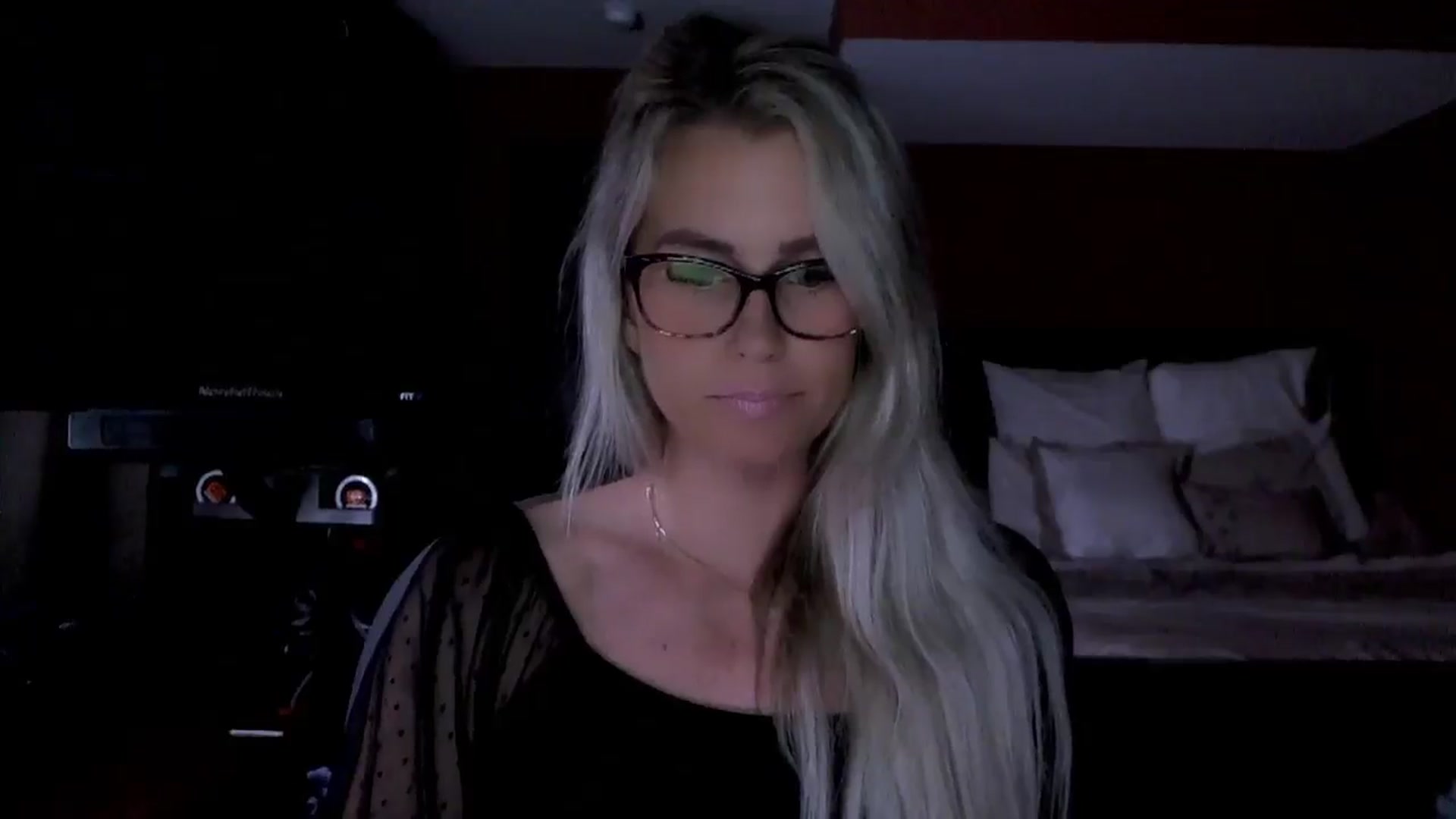 Gallery image thumbnail from Cora9's myfreecams stream on, 06/30/2025, 05:07 image 6 of 20