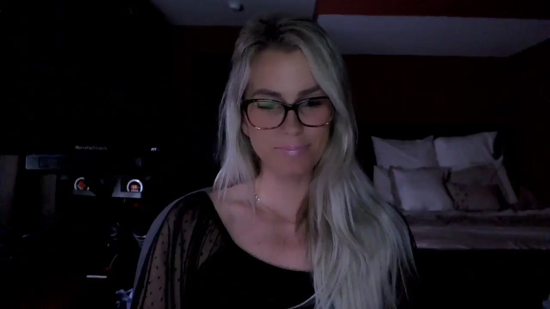 Gallery image thumbnail from Cora9's myfreecams stream on, 06/30/2025, 05:07 image 15 of 20