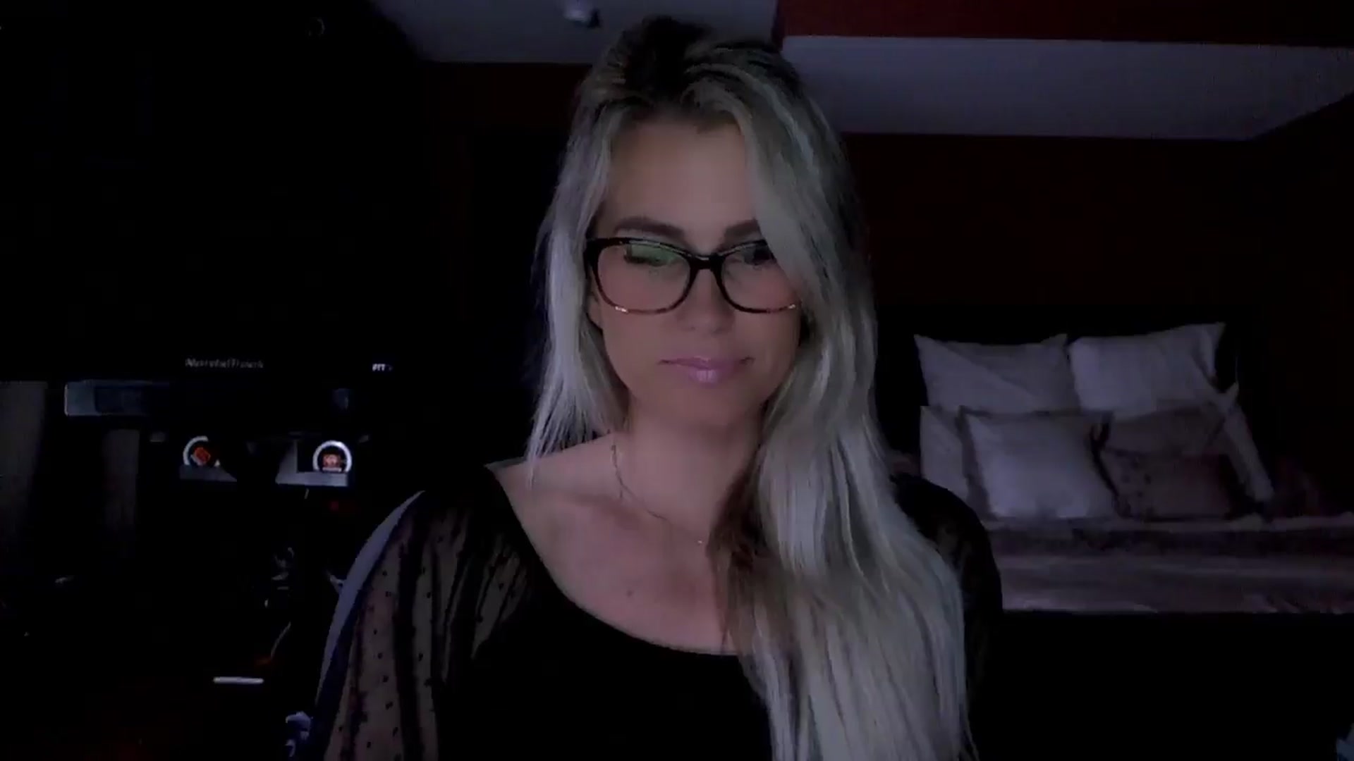 Gallery image thumbnail from Cora9's myfreecams stream on, 06/30/2025, 05:07 image 5 of 20
