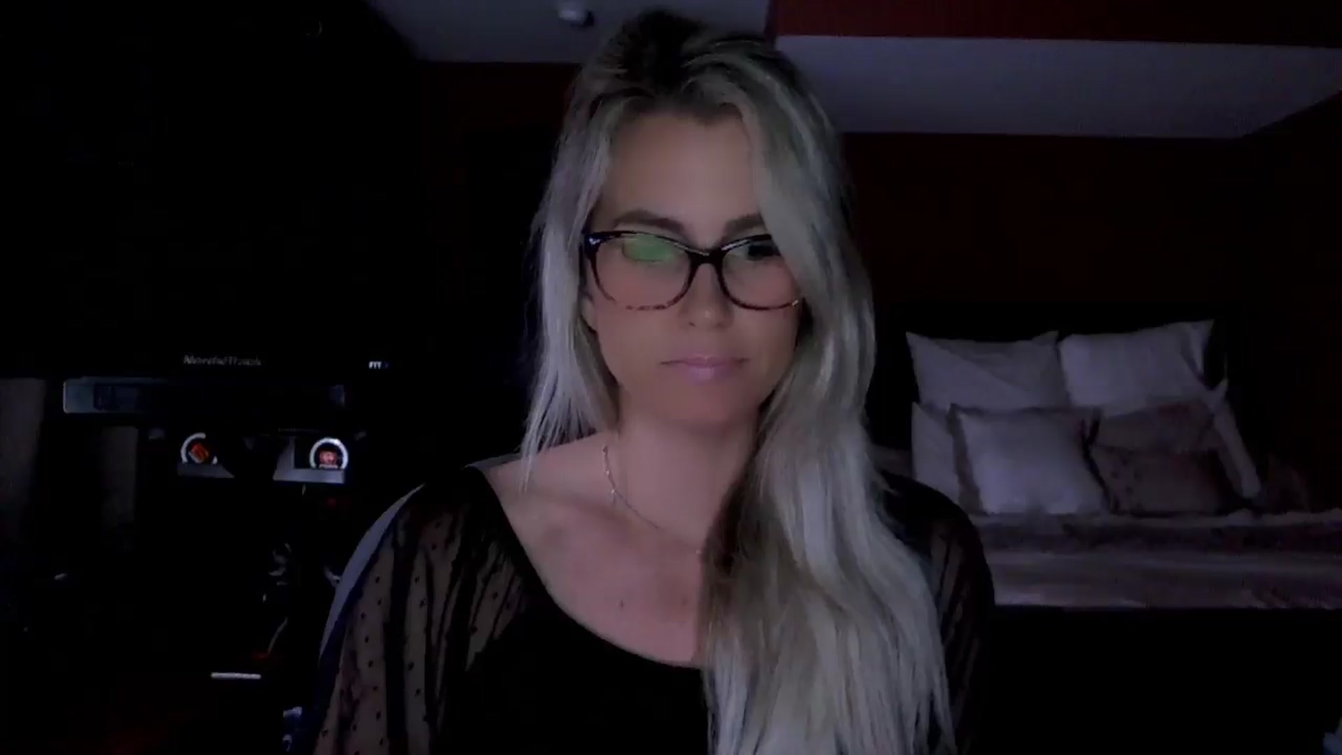 Gallery image thumbnail from Cora9's myfreecams stream on, 06/30/2025, 05:07 image 4 of 20