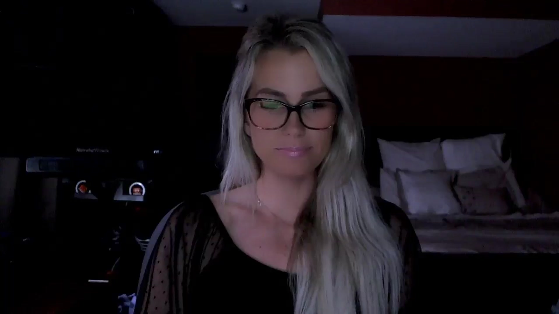 Gallery image thumbnail from Cora9's myfreecams stream on, 06/30/2025, 05:07 image 14 of 20
