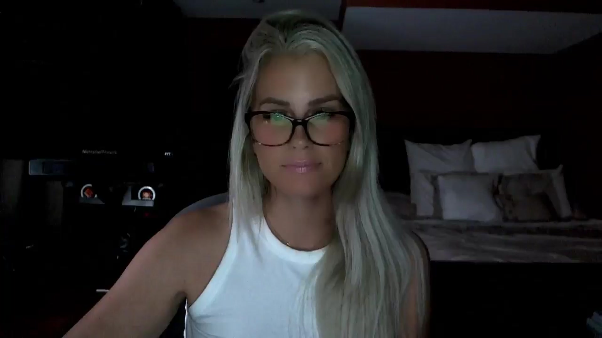 Gallery image thumbnail from Cora9's myfreecams stream on, 07/09/2025, 04:46 image 16 of 20
