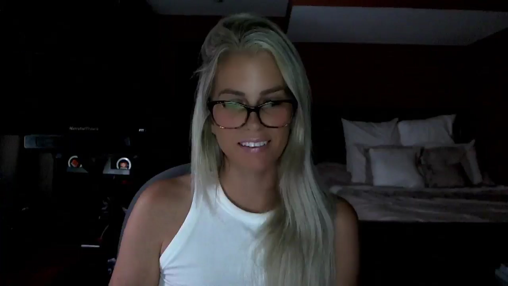 Gallery image thumbnail from Cora9's myfreecams stream on, 07/09/2025, 04:46 image 19 of 20