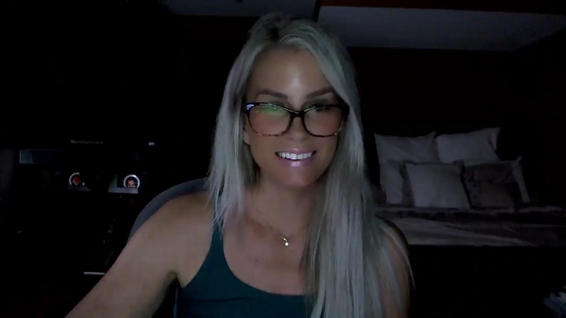 Gallery image thumbnail from Cora9's myfreecams stream on, 07/17/2025, 05:04 image 12 of 20