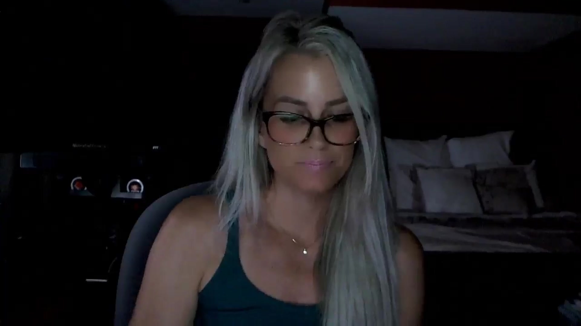Gallery image thumbnail from Cora9's myfreecams stream on, 07/17/2025, 05:04 image 18 of 20