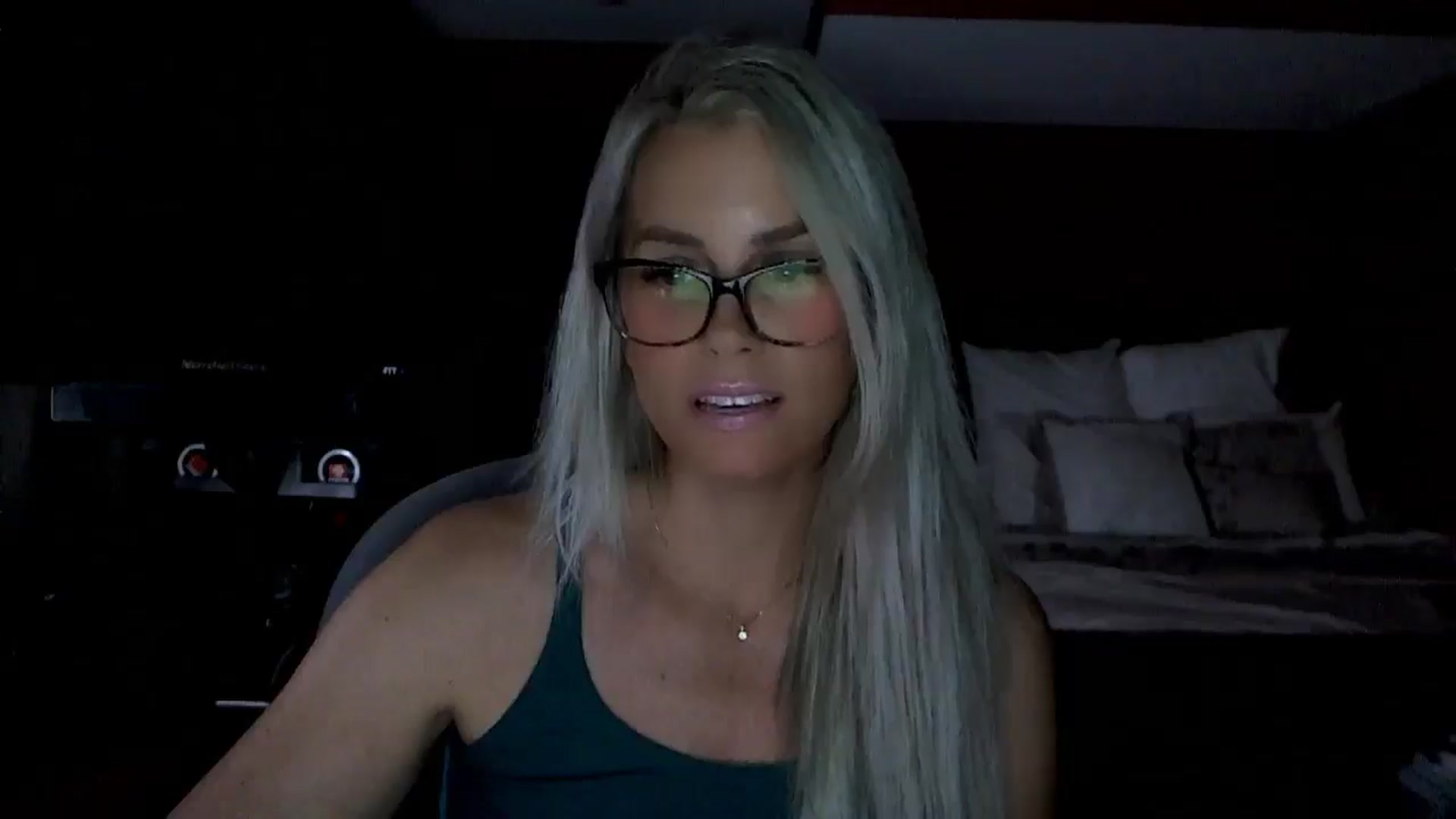 Gallery image thumbnail from Cora9's myfreecams stream on, 07/17/2025, 05:04 image 2 of 20
