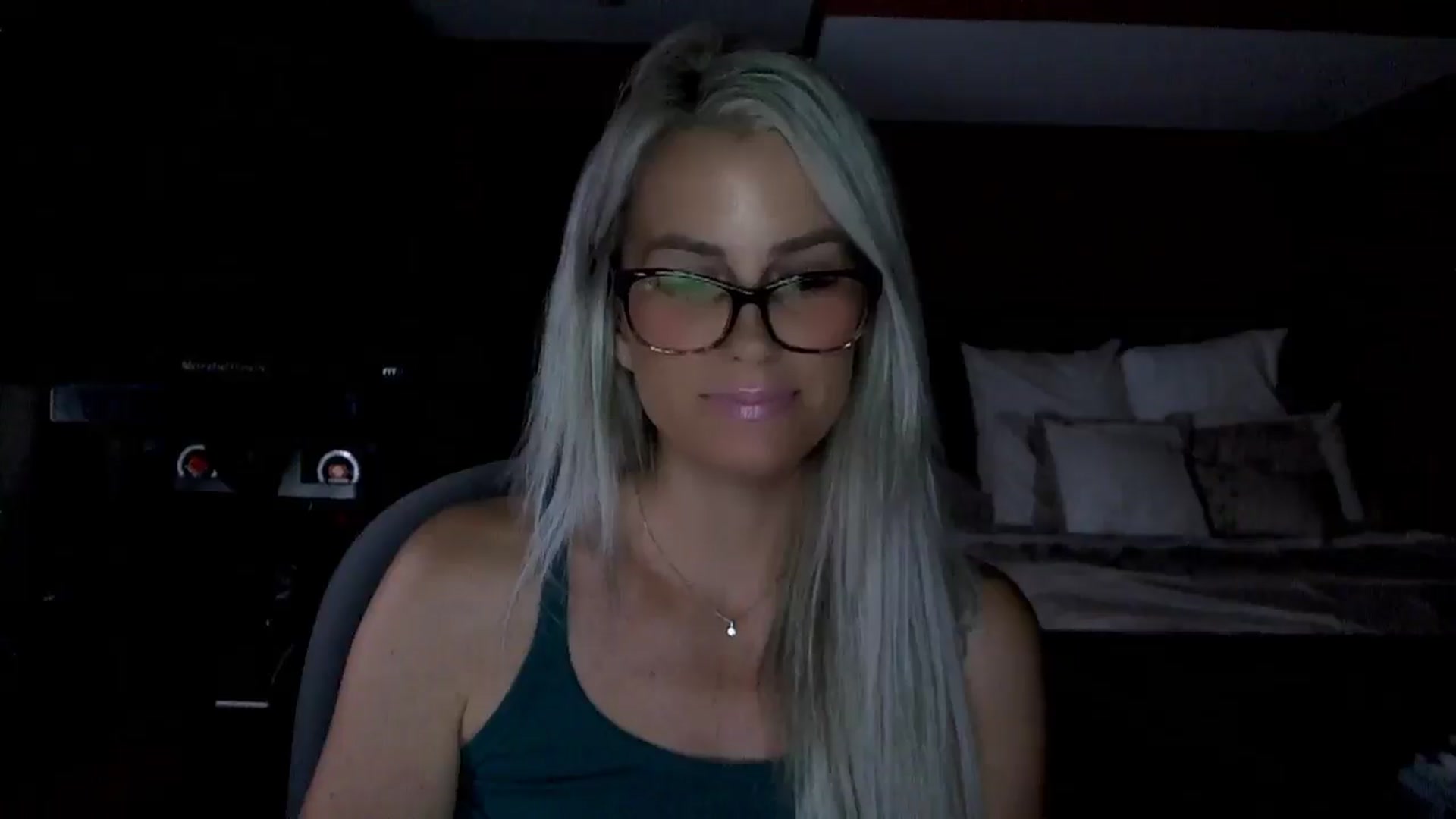 Gallery image thumbnail from Cora9's myfreecams stream on, 07/17/2025, 05:04 image 10 of 20