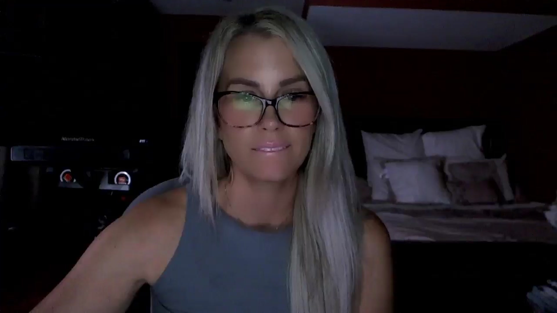 Gallery image thumbnail from Cora9's myfreecams stream on, 08/05/2025, 05:23 image 11 of 20
