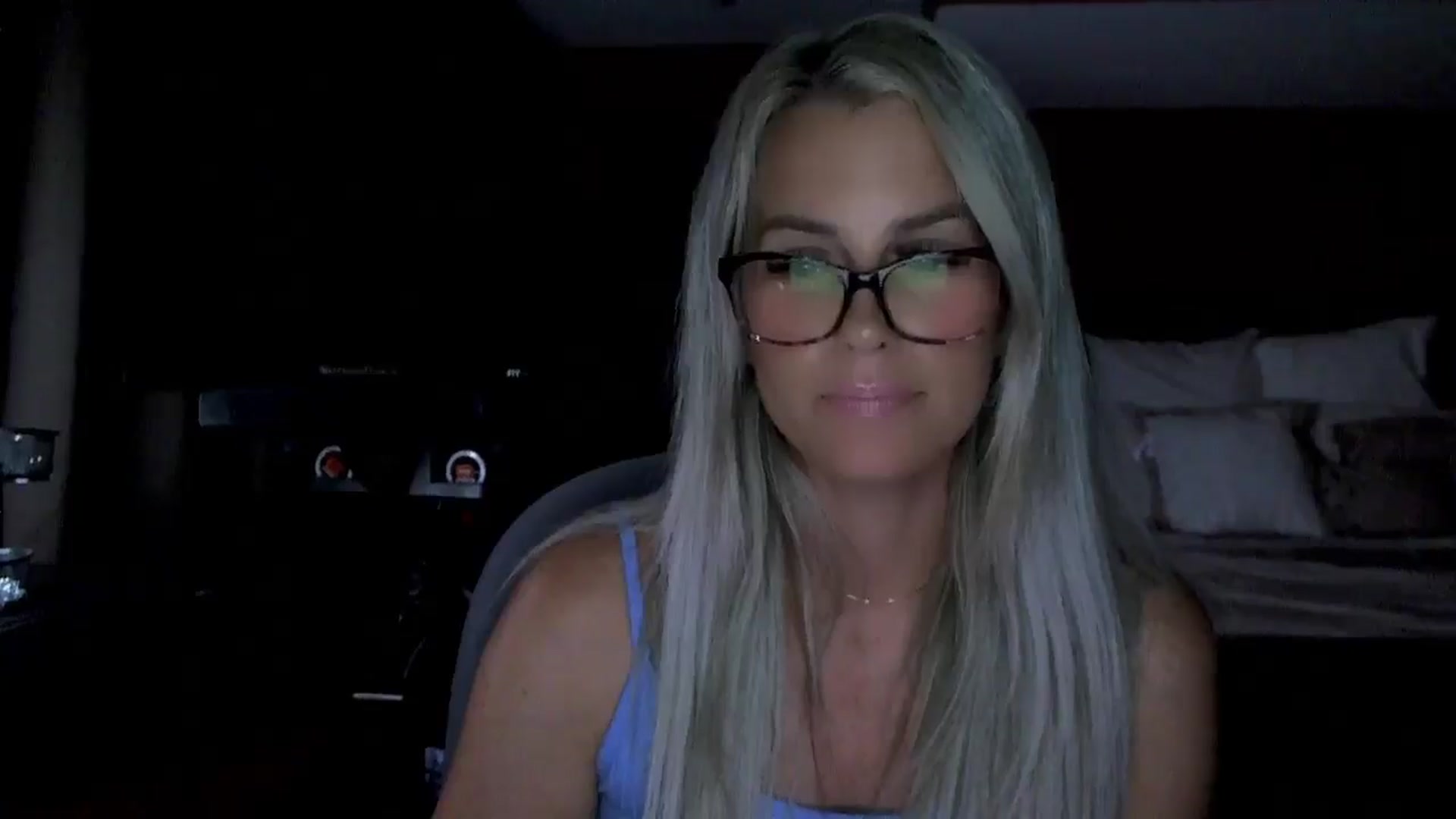 Gallery image thumbnail from Cora9's myfreecams stream on, 08/06/2025, 04:45 image 16 of 20