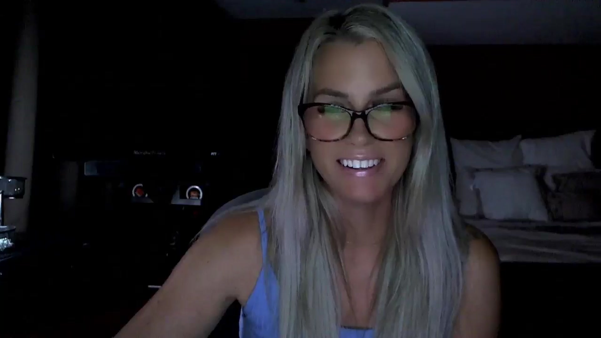 Gallery image thumbnail from Cora9's myfreecams stream on, 08/06/2025, 04:45 image 10 of 20