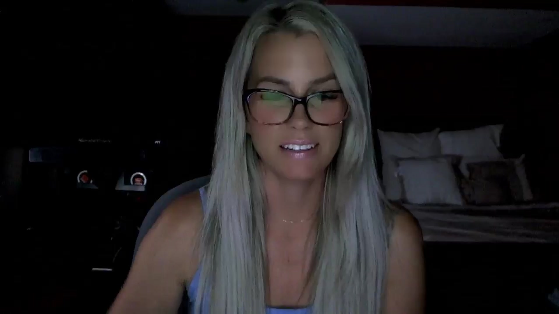 Gallery image thumbnail from Cora9's myfreecams stream on, 08/06/2025, 05:09 image 3 of 20